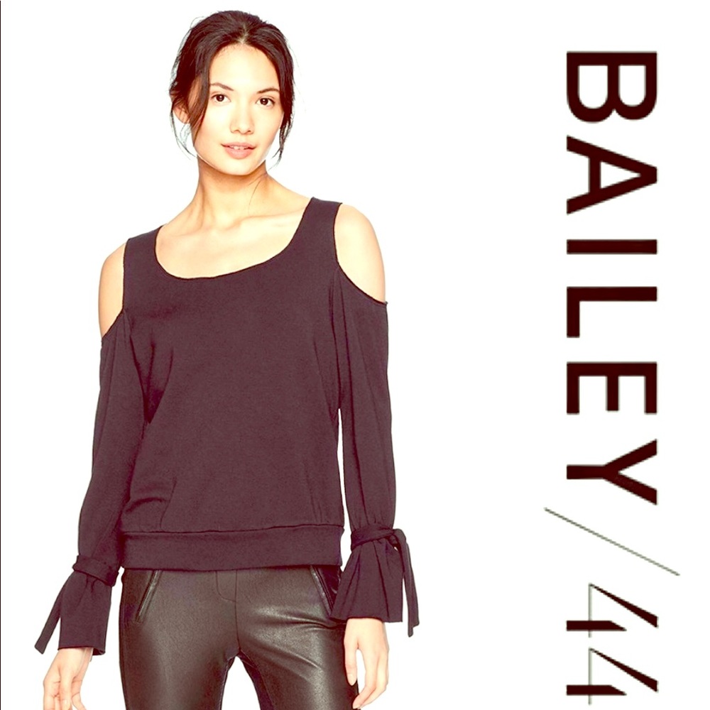 NWT BAILEY 44 Snow Queen Sweatshirt. S.